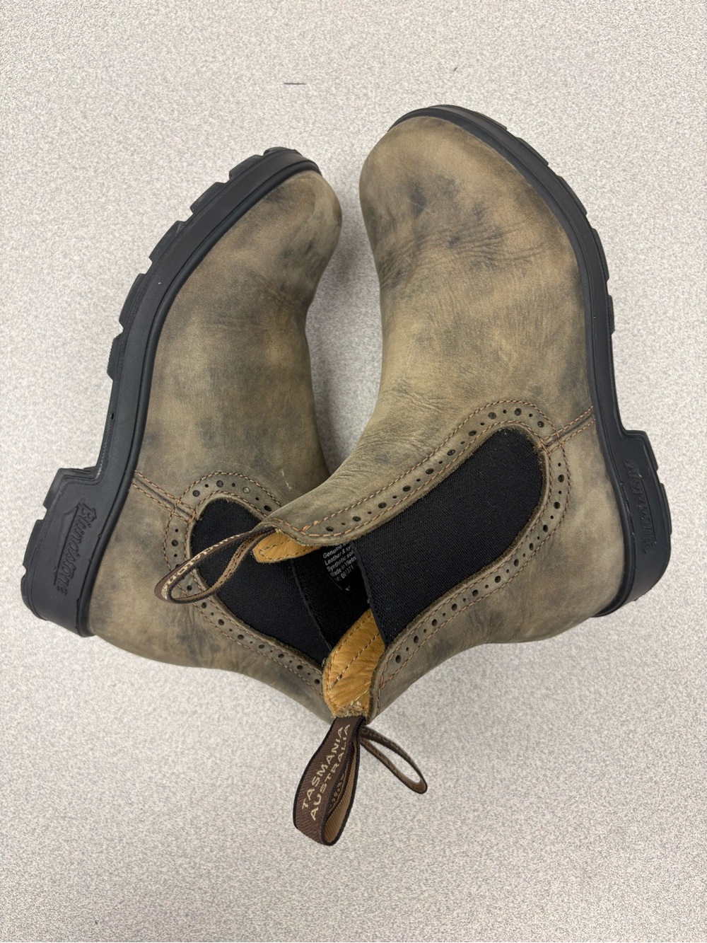 Blundstone Original Chelsea Rustic Brown Boots AU size_3 = US women’s 6/6.5